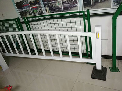 新型道路护栏图片4