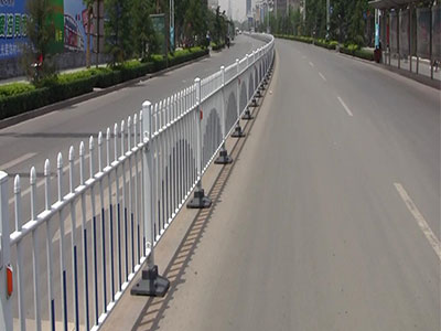 道路隔离护栏图片5