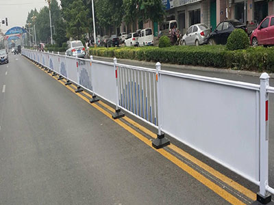 广告牌护栏图片5